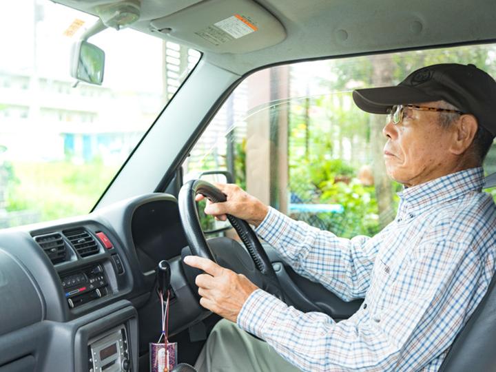 【病院の送迎ドライバー】お持ちの大型免許を活かせます!