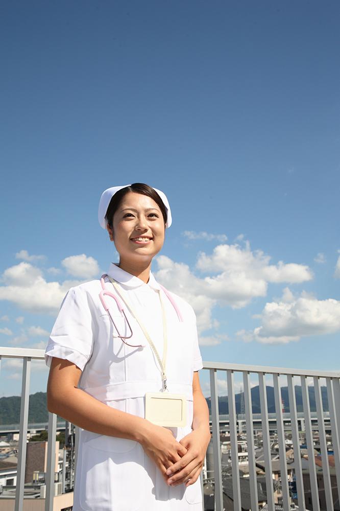 【正看護師 】無資格・未経験OKもアリ！高槻市駅より送迎バス有♪